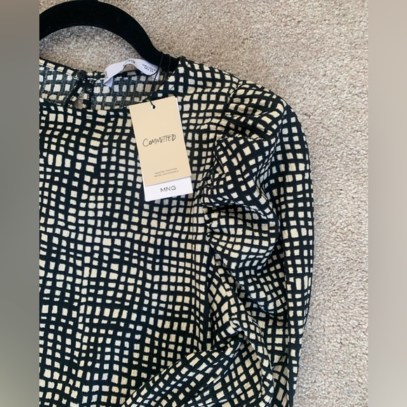 FLASH SALE ‼️ NWT Mango Textured Puff Sleeve Dress Small - Picture 5 of 7